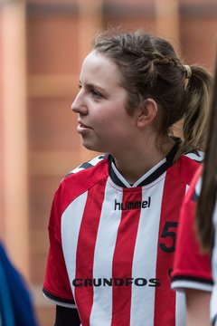 Bild 123 - A.Juniorinnen Bramstedter TS - HSG Fockb/Nuebbel : Ergebnis: 28:32